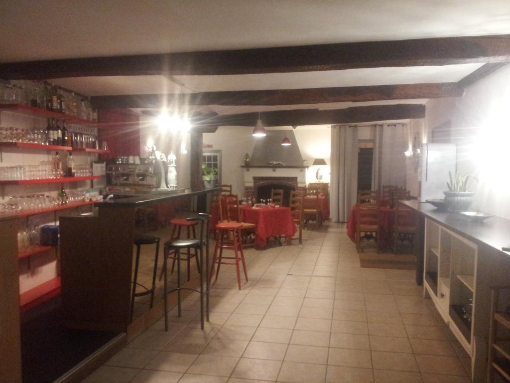 Hotel Restaurant Henri IV Eauze Εξωτερικό φωτογραφία