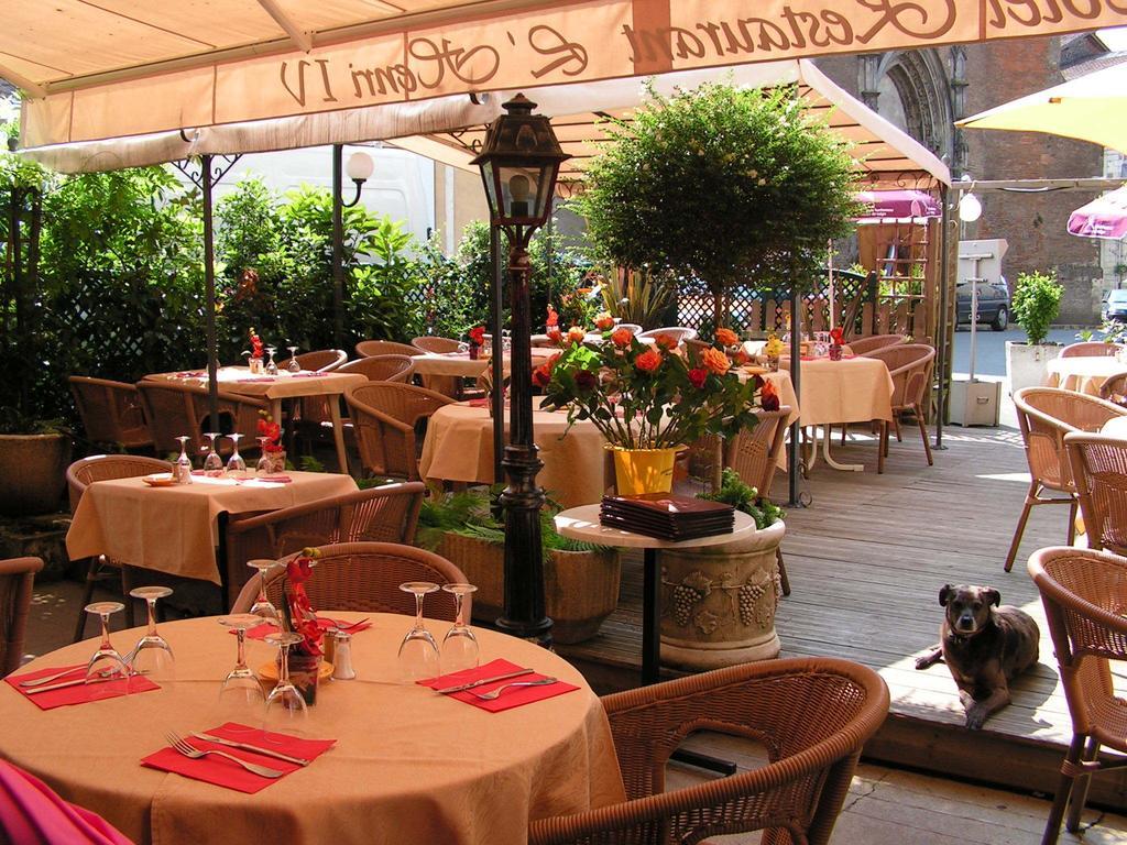Hotel Restaurant Henri IV Eauze Εξωτερικό φωτογραφία
