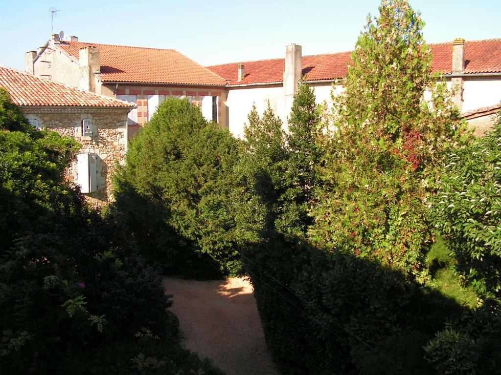 Hotel Restaurant Henri IV Eauze Δωμάτιο φωτογραφία